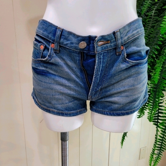 BDG Women's Size 25 Mid Rise Cheeky Shorts - Picture 11 of 11